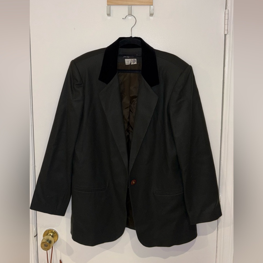 Sag Harbor Dark Green Women’s Blazer with Velvet Collar